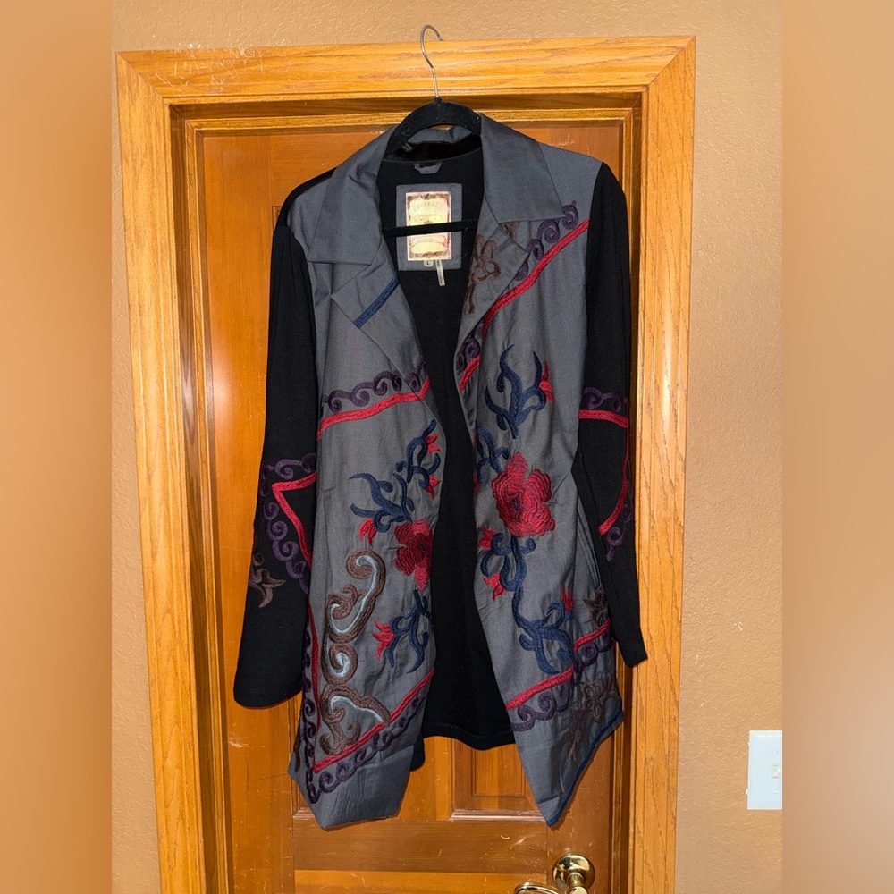 Vintage Paparazzi by biz embroidered jacket